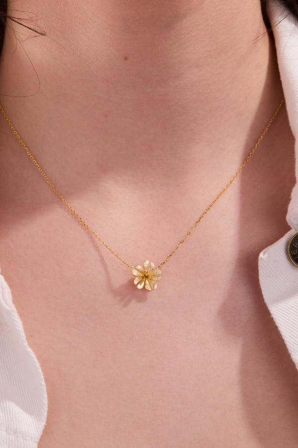 Parijatak gold necklace