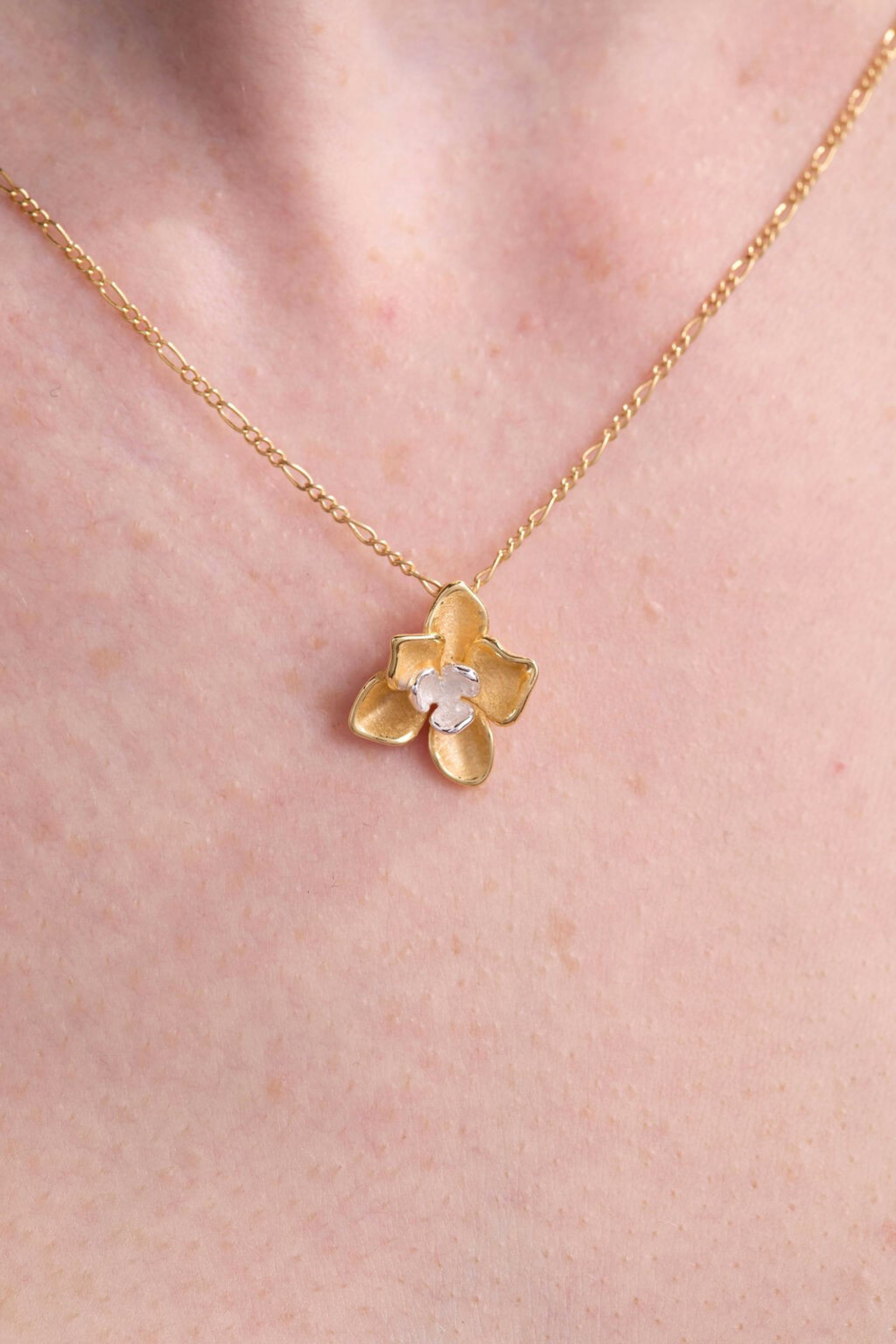 Daffodil Gold Necklace