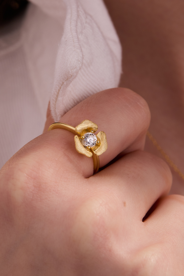Rosebud gold adjustable ring