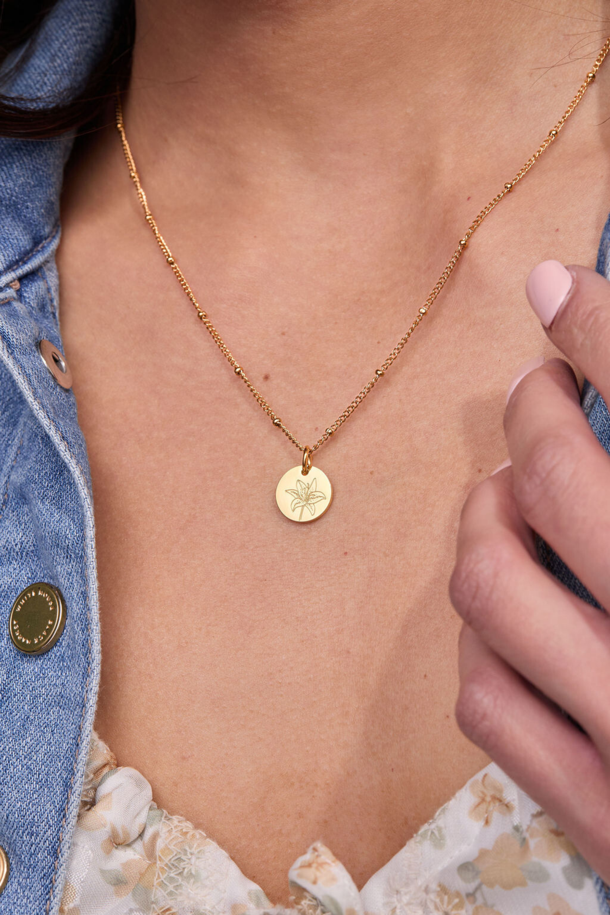 May Lily Gold Birthflower Necklace