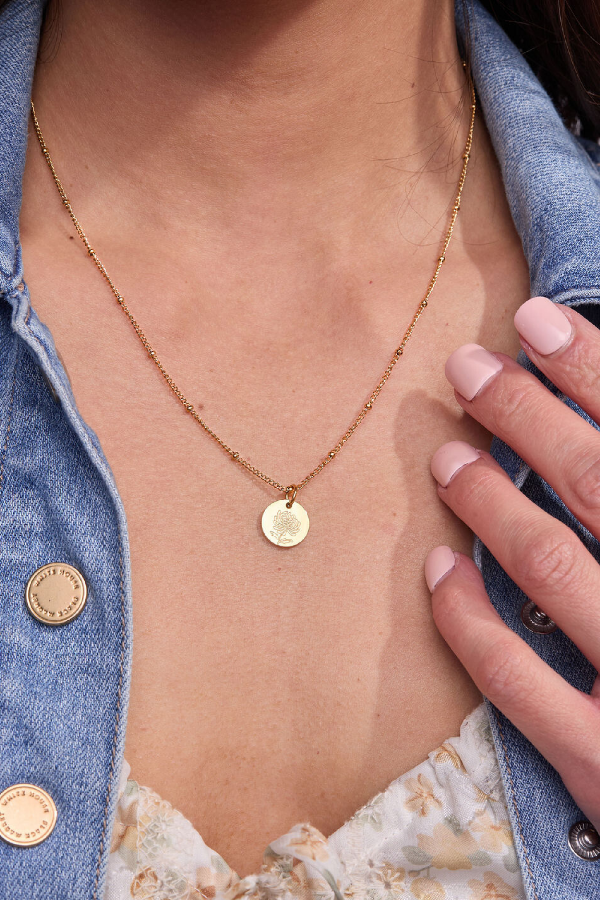 November Chrysanthemum Gold Birthflower Necklace