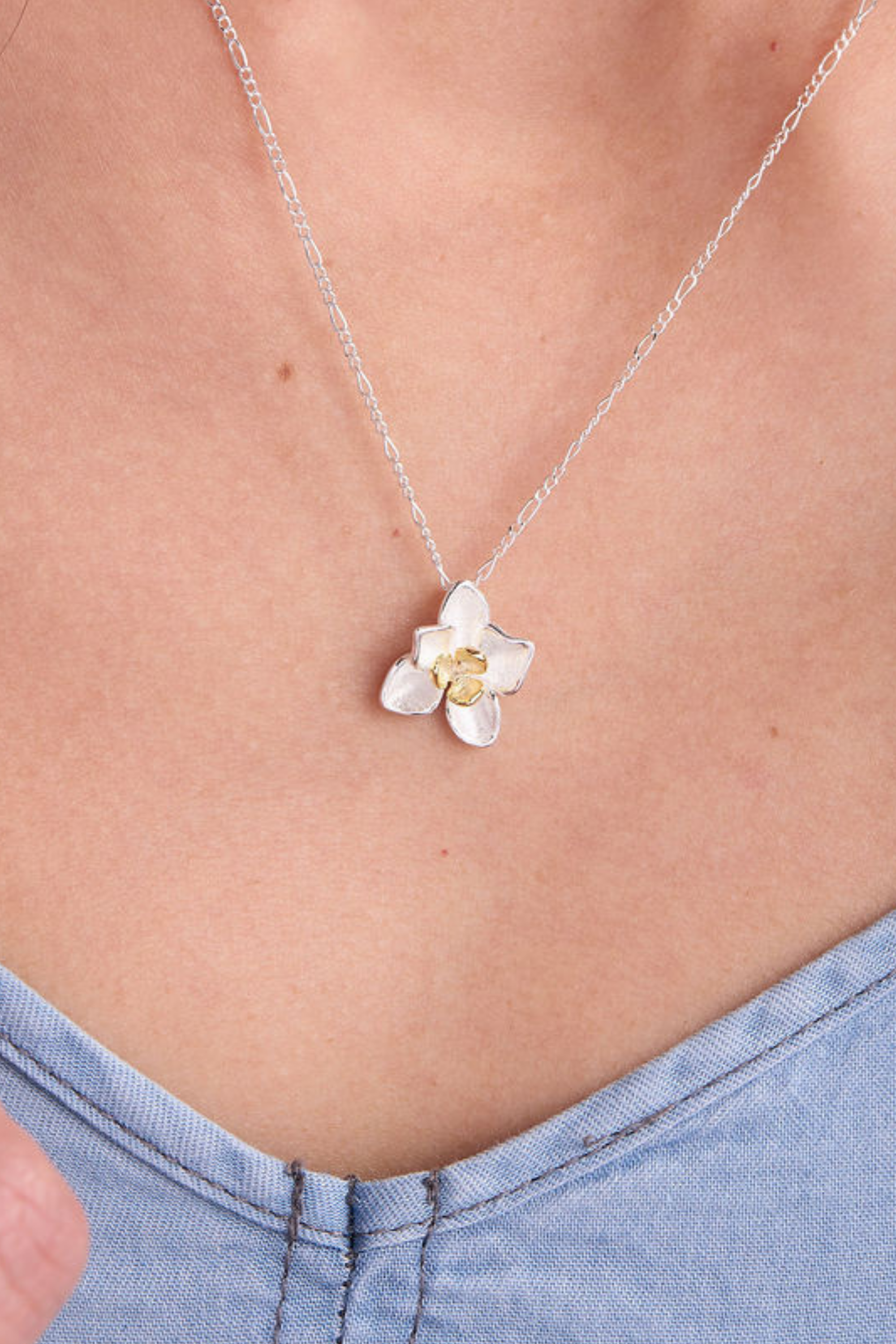 Daffodil Silver Necklace