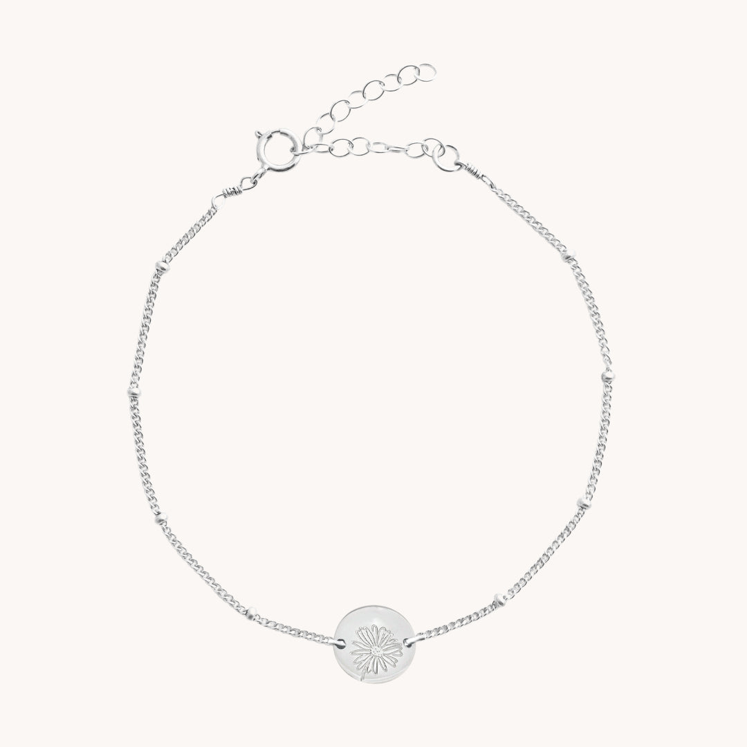 April Daisy Silver Birthflower Bracelet