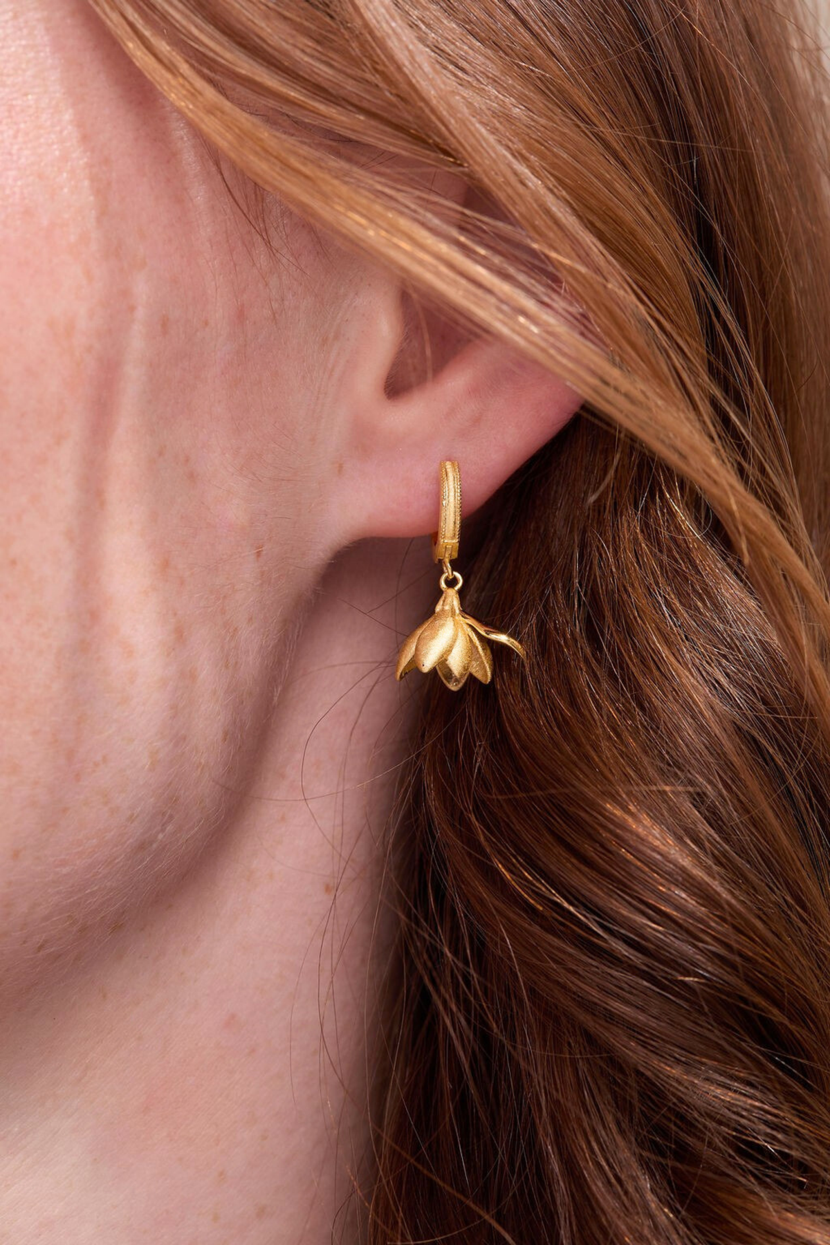 Magnolia Gold Loops