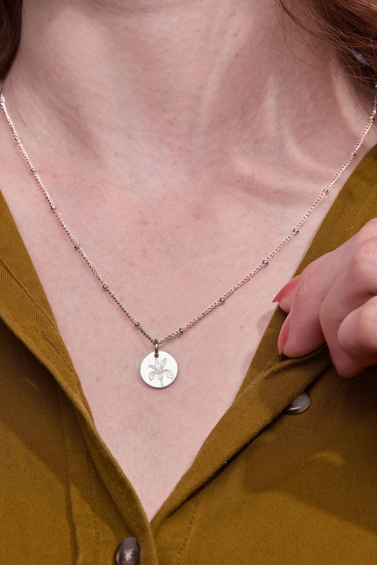 February Iris Silver Birthflower Necklace