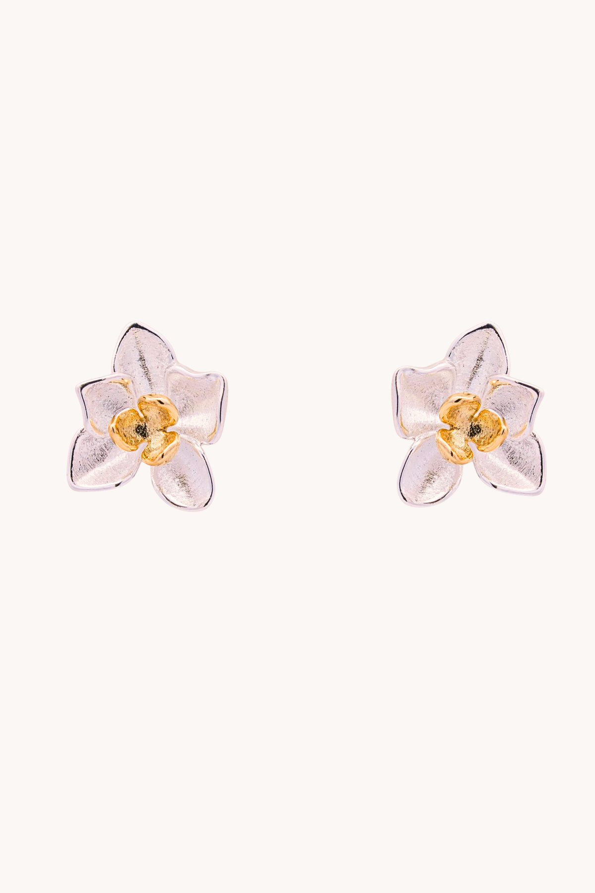 Daffodil Silver Studs
