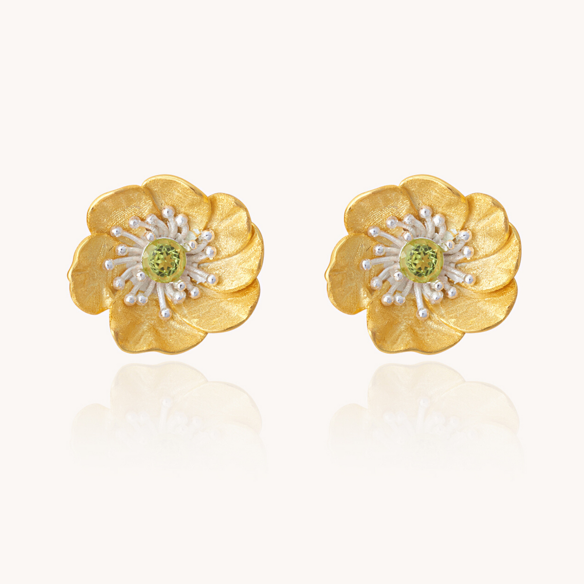 Anemone Gold Stud Earrings