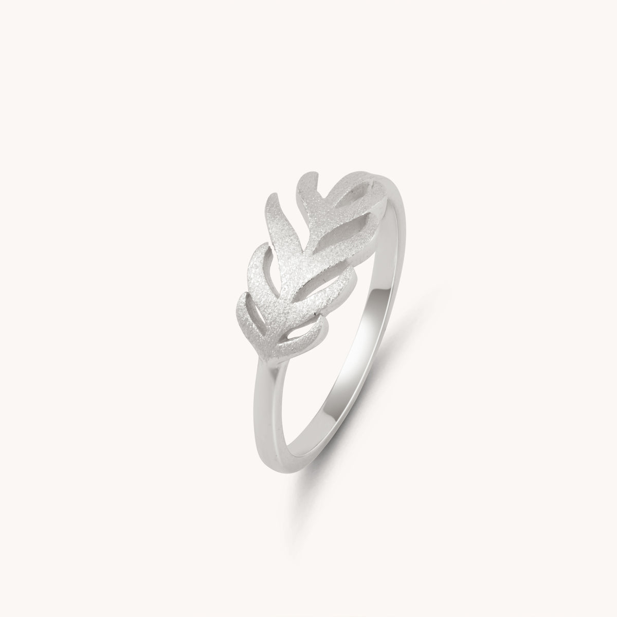 Elegant Leaf Silver Ring
