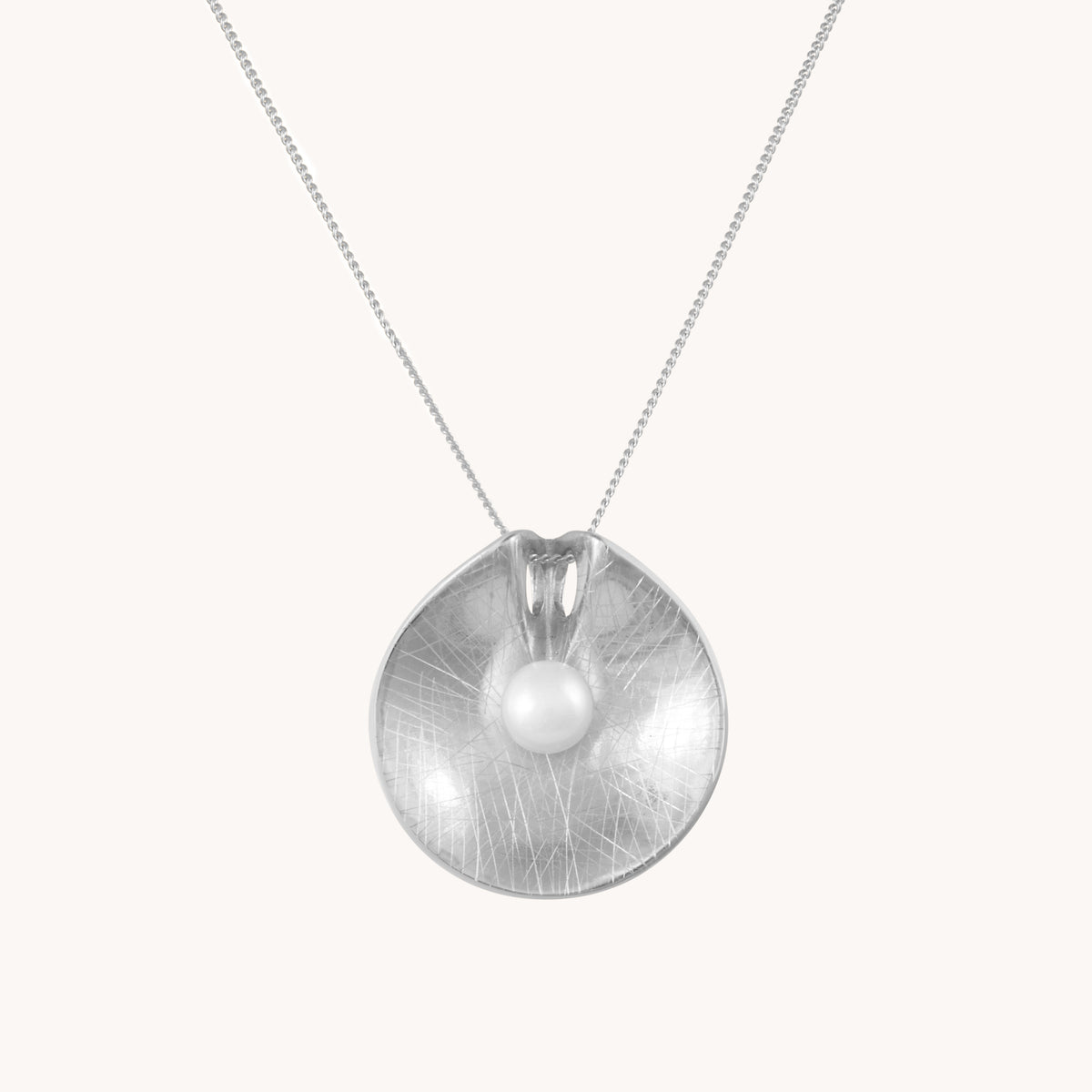 Pilea With Pearl Silver Pendant With Chain